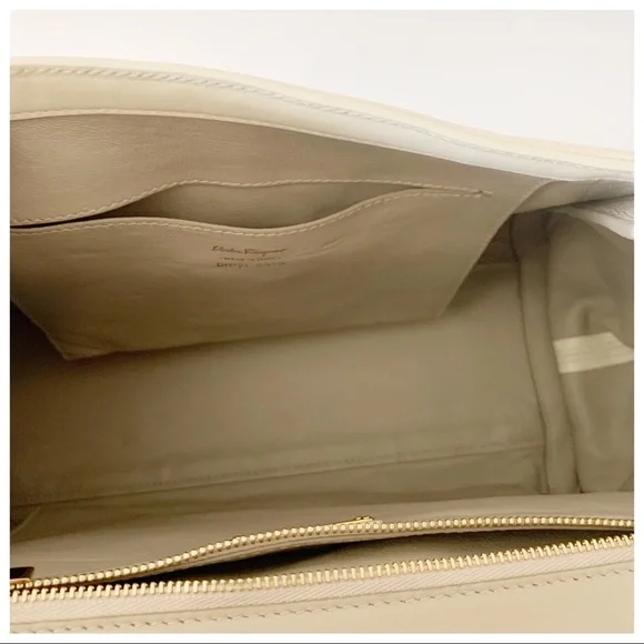 SALVATORE FERRAGAMO Sofia Handbag - Picture 14 of 15